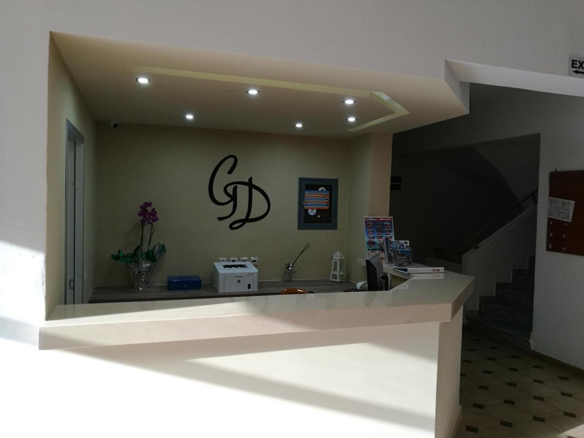 阿凡投 Golden Days酒店 外观 照片